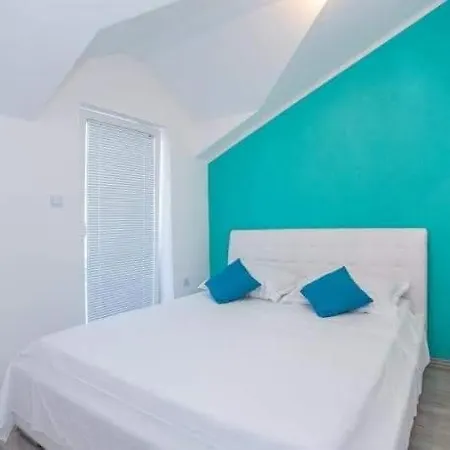 Robi Kula Apartament *
